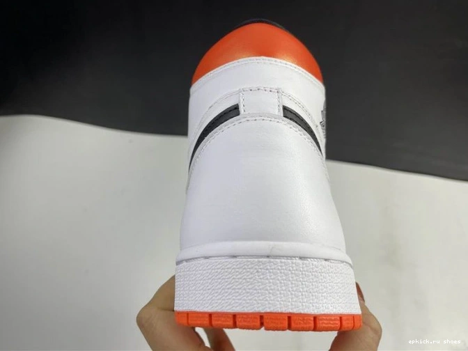 Cheap Jordan Air Orange Retro High 1 Electro 555088-180 0710